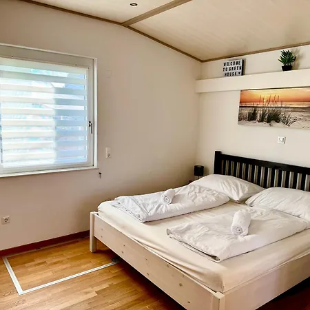 Greenhouse With Aircondition And Garden Appartement Klagenfurt am Wörthersee