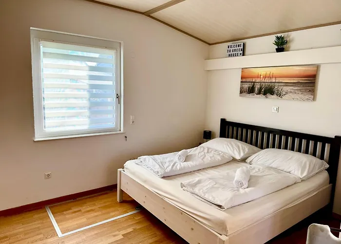 Greenhouse With Aircondition And Garden Apartman Klagenfurt am Woerthersee