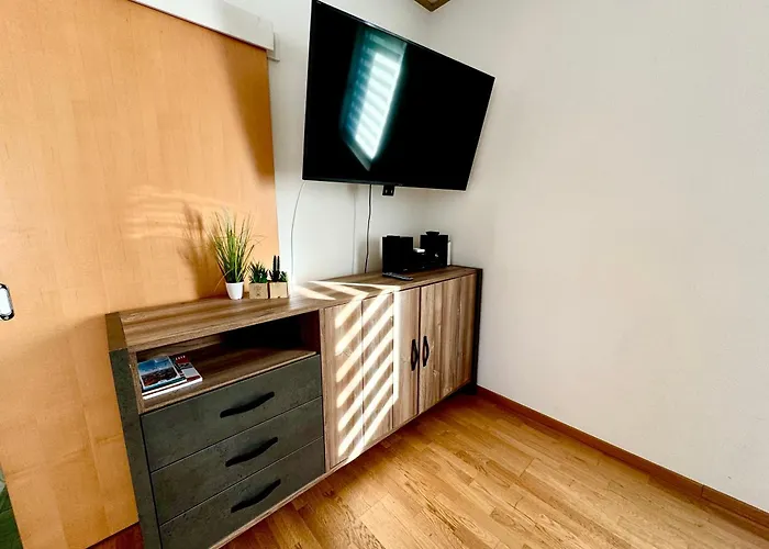 Greenhouse With Aircondition And Garden *