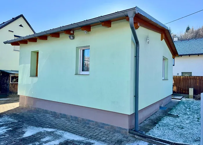 Greenhouse With Aircondition And Garden * קלגנפורט