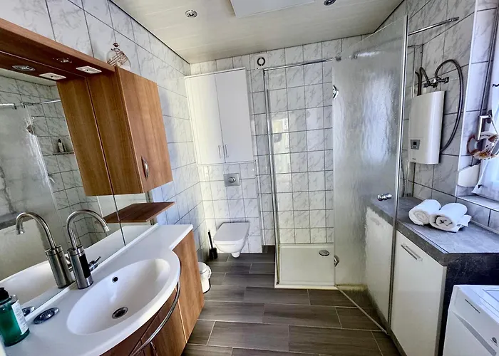 Apartman Greenhouse With Aircondition And Garden *